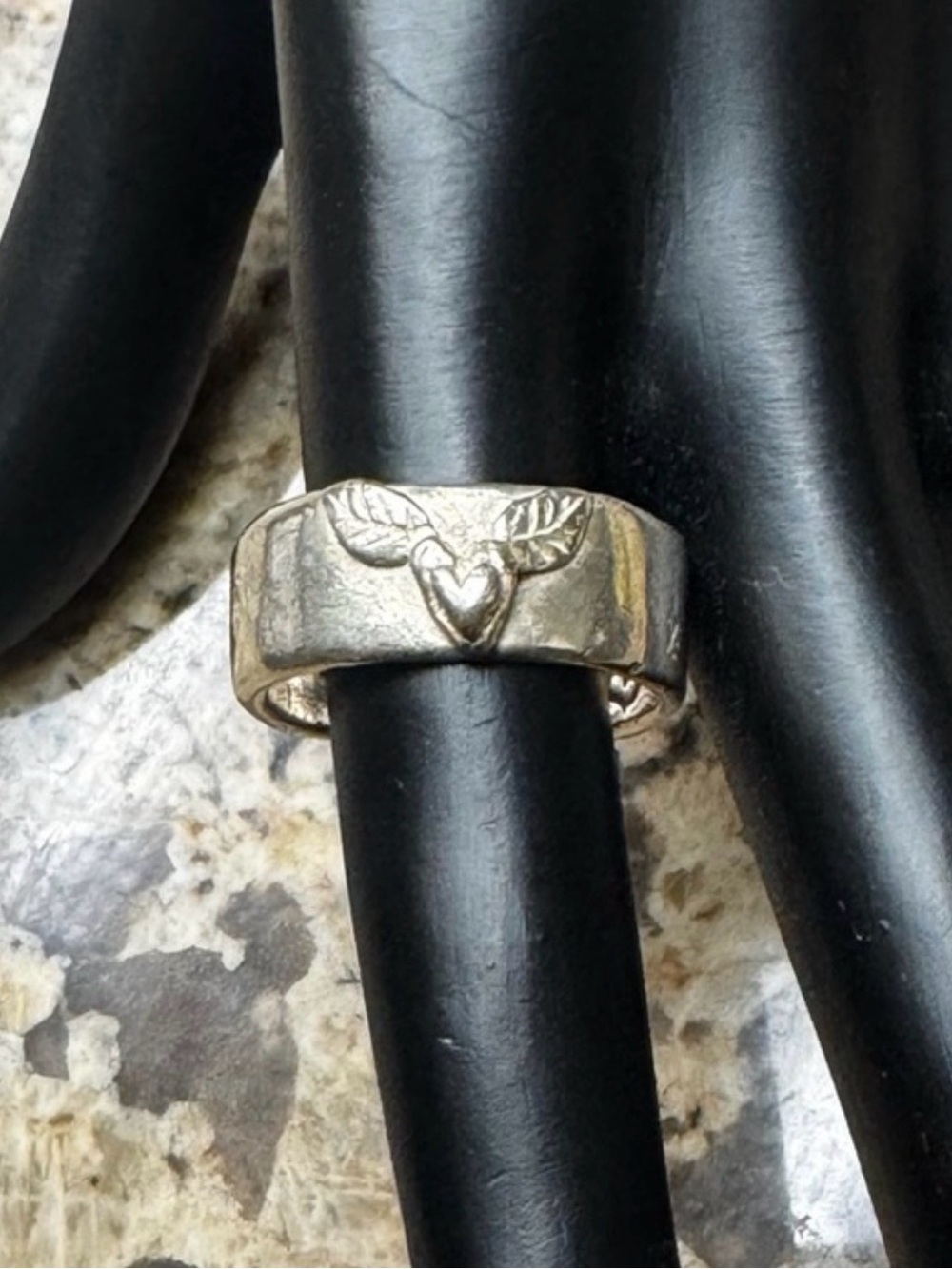 JES MAHARRY “Heart Grows Fonder” Handcrafted and Signed Sterling Silver Ring